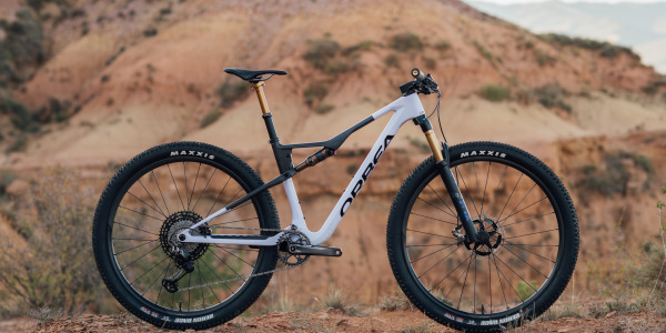 Nuova Orbea Oiz 2023: Built to Fly